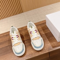 one Sneakers