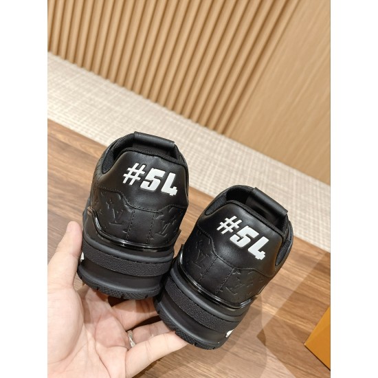 LV SNEAKERS