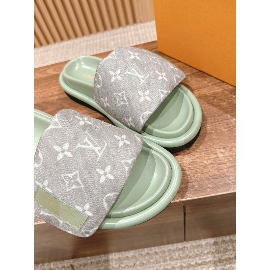 LV SLIPPERS