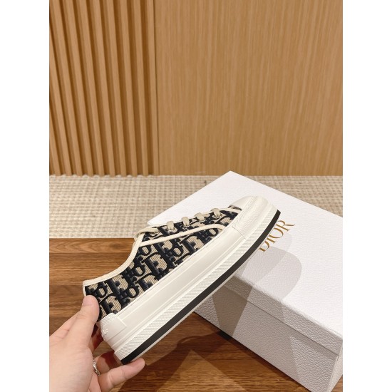 Embroidered Canvas Shoes Embroidered Canvas Shoes