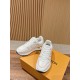 LV SNEAKERS