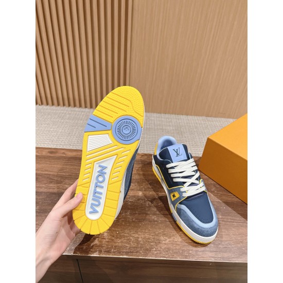 LV SNEAKERS