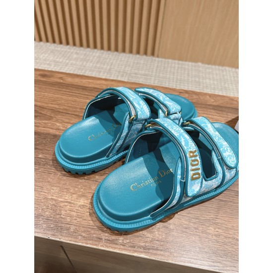 slippers slippers