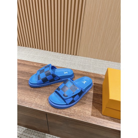 LV SLIPPERS