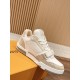 LV SNEAKERS