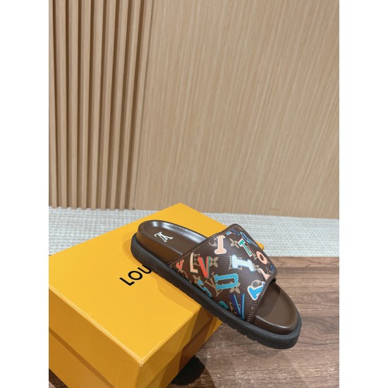 LV SLIPPERS