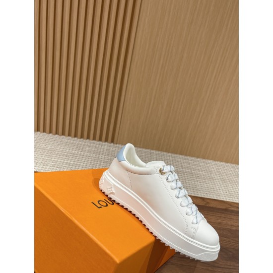 LV SNEAKERS