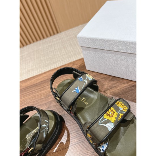 slippers slippers