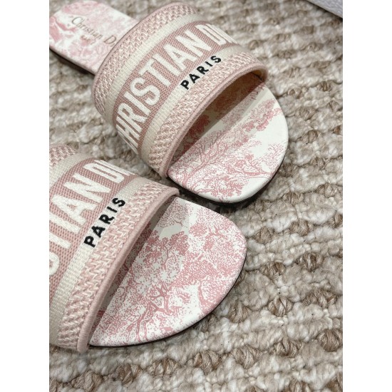 slippers slippers