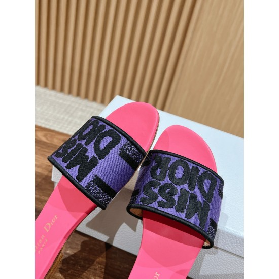 slippers slippers