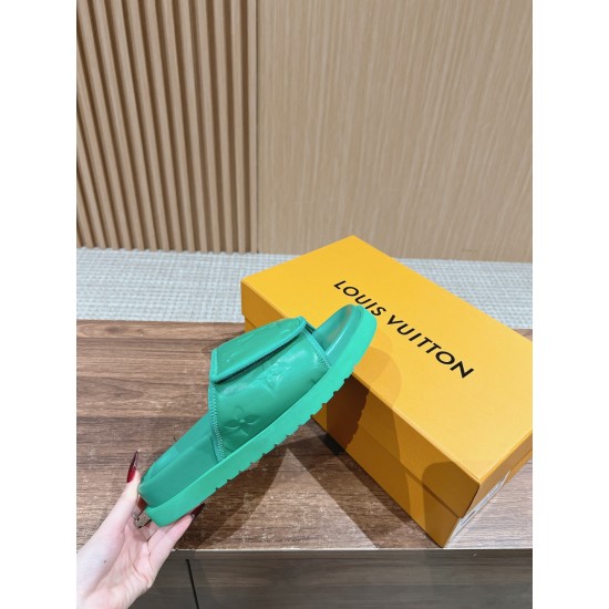 LV SLIPPERS