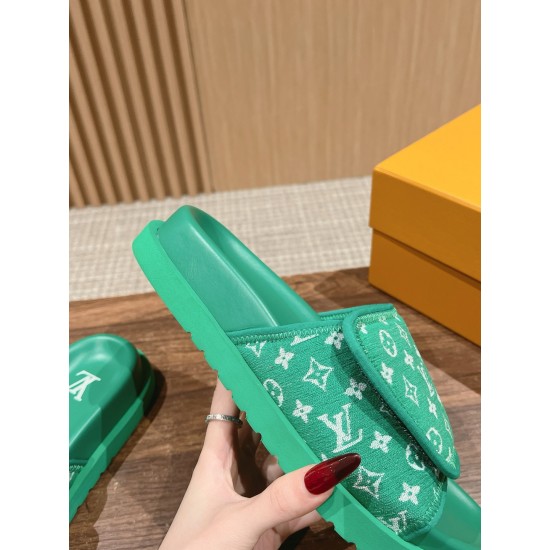 LV SLIPPERS