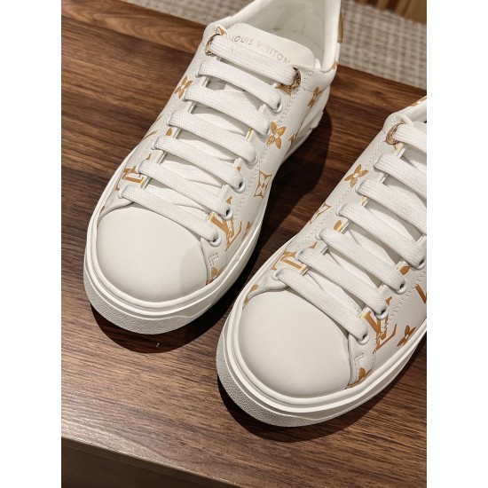LV SNEAKERS