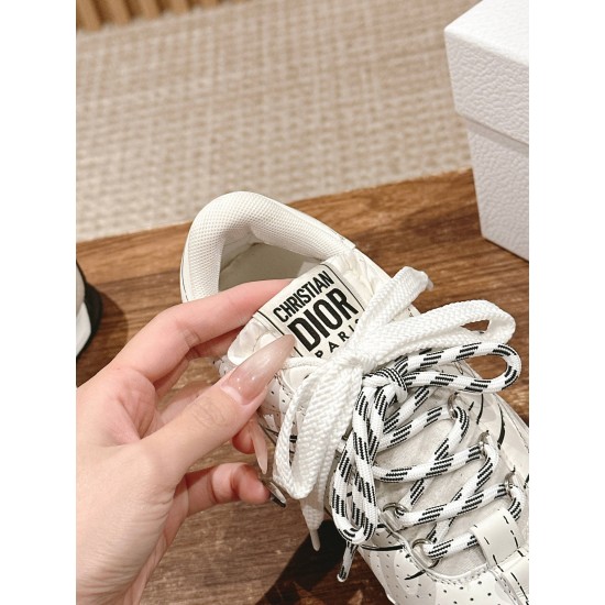 sneakers sneakers