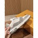 LV SNEAKERS