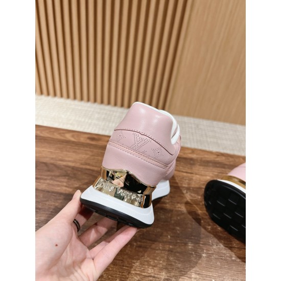 LV SNEAKERS