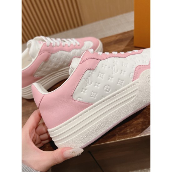 LV SNEAKERS
