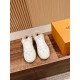 LV SNEAKERS