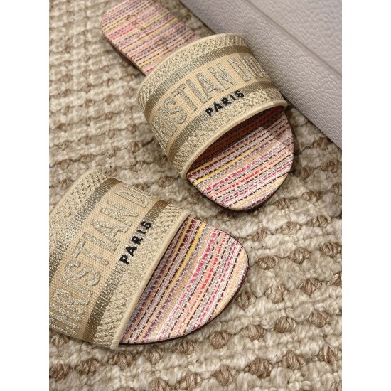 slippers slippers