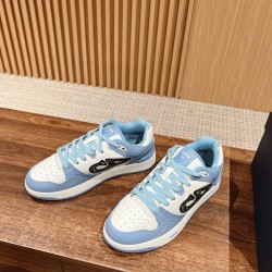 B57 Sneakers
