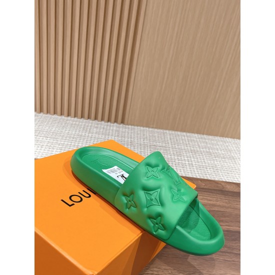 LV SLIPPERS