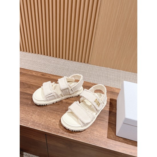 slippers slippers