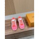 LV SNEAKERS