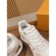 LV SNEAKERS