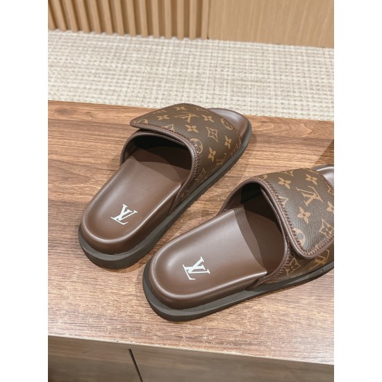 LV SLIPPERS