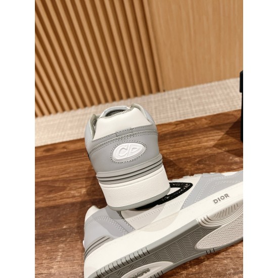 B57 Sneakers B57 Sneakers