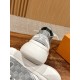 LV SNEAKERS
