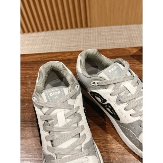 B57 Sneakers B57 Sneakers