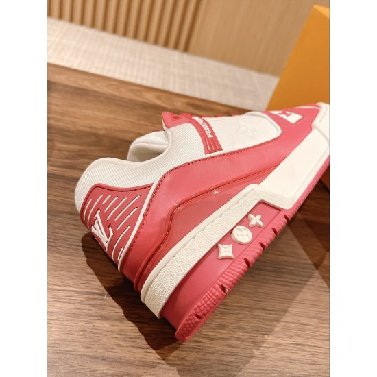 LV SNEAKERS