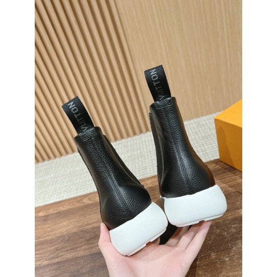 LV Sneakers