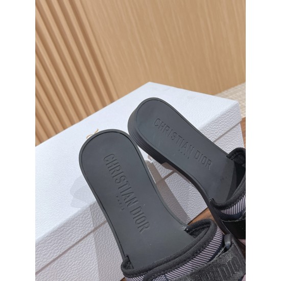 slippers slippers