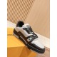 LV SNEAKERS