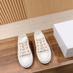 Embroidered Canvas Shoes