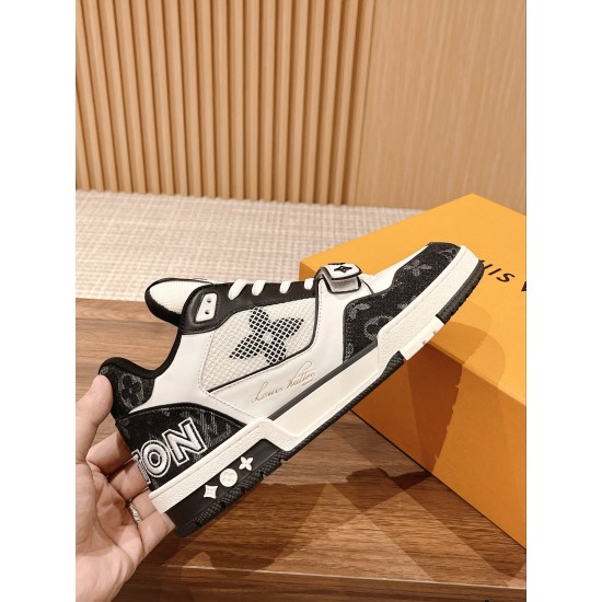 LV SNEAKERS