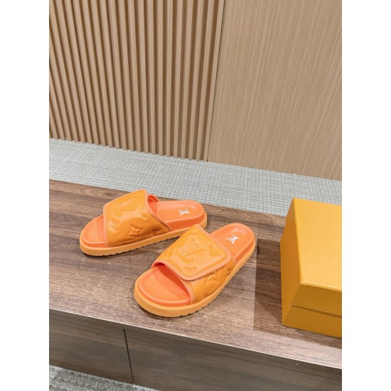 LV SLIPPERS