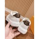 LV SNEAKERS