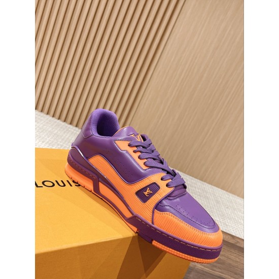 LV SNEAKERS