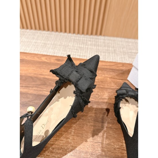 ADIORABLE high heels