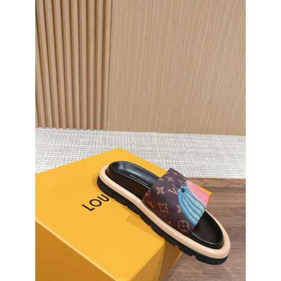 LV SLIPPERS