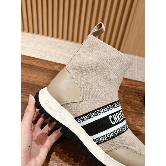 sock shoes