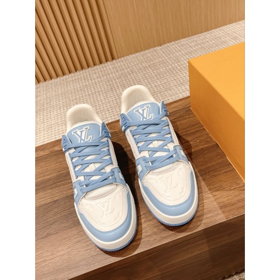 LV SNEAKERS