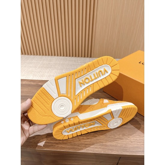 LV SNEAKERS