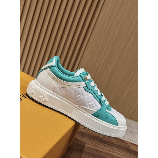 LV SNEAKERS