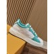 LV SNEAKERS