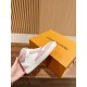 LV SNEAKERS