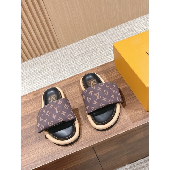 LV SLIPPERS